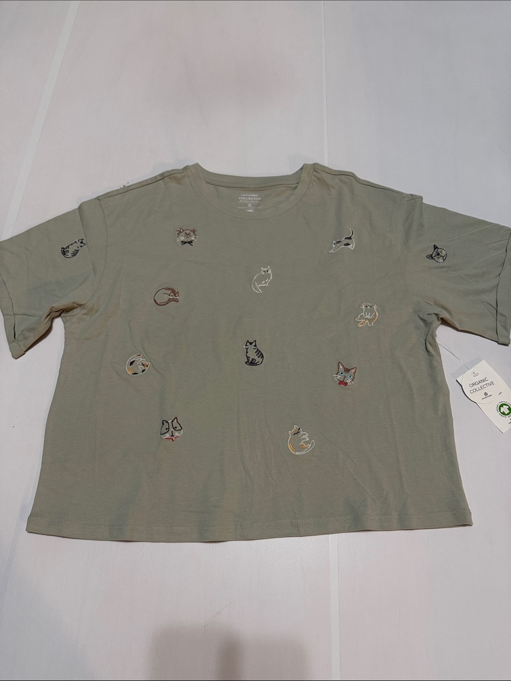 Organic Collective Embroidered Cat Cotton Tee in Sage Green XL NWT - Picture 2 of 8